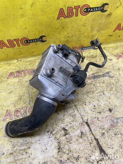 Интеркулер левый Bmw 7-Series F01 N63B44 2008