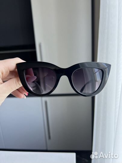 Солнцезащитные очки