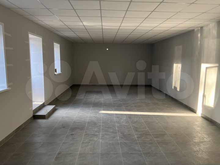 Торговая площадь, 70 м²