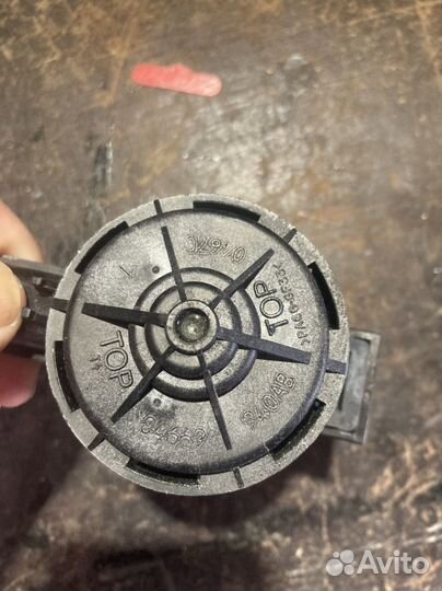 Клапан соленойд паров топлива Волга Chrysler