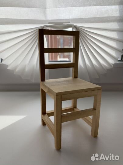 Стул для кукол