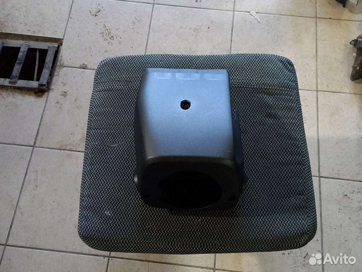 Кожух рулевой колонки Toyota Camry V70