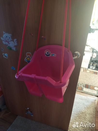 Детская качелька