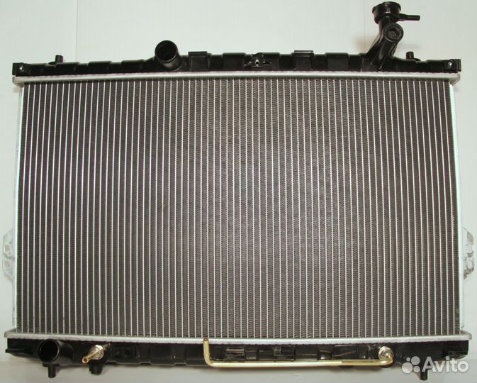 Радиатор охлаждения Hyundai Santa Fe 1