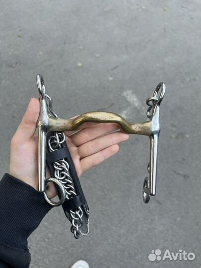 Мундштук для лошади