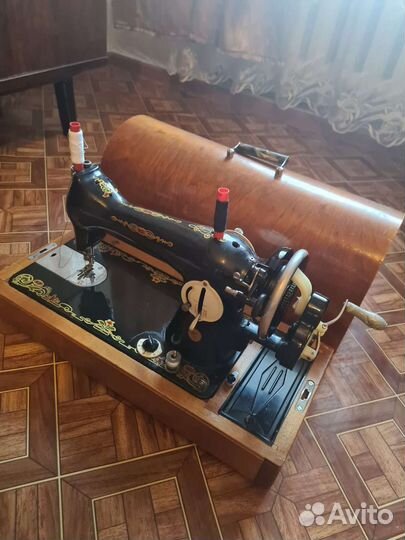 Швейная машинка подольск 2М