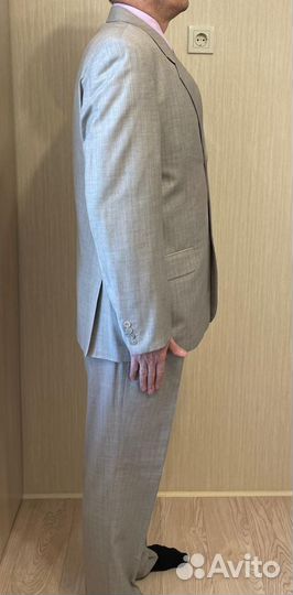 Костюм классический светлый 54