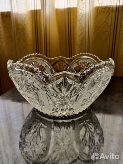 Хрустальное изделие