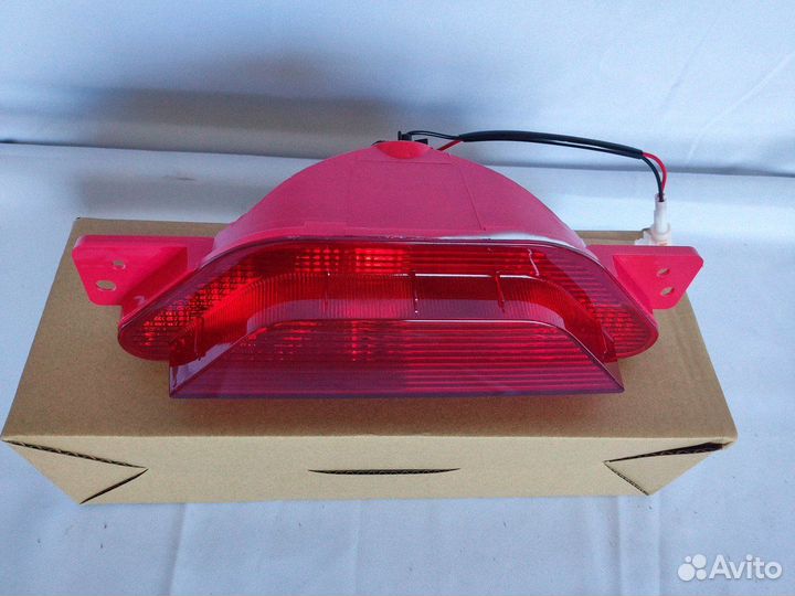 7054015600 Задний фонарь средний Geely Coolray нов