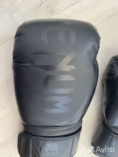 Venum Challenger 14 унций 2.0 Neo Black