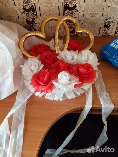 Свадебное украшение на машину