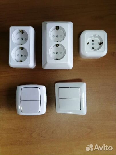 Розетки, выключатели. все по 60