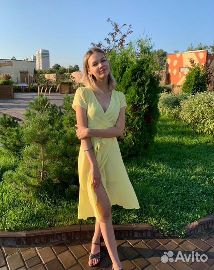 Платье женское 38