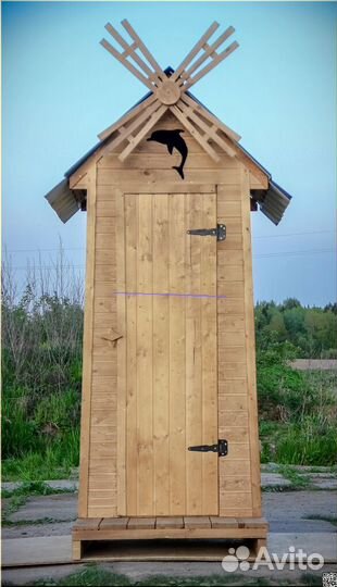 Уличный туалет деревянный BLU783