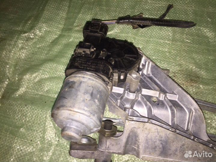 Трапеция стеклоочистителей Ford Fiesta MK6 с 2008г