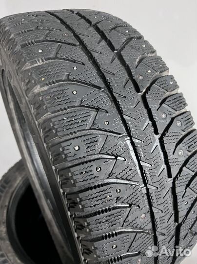 Bridgestone Ice Cruiser 7000 235/55 R17