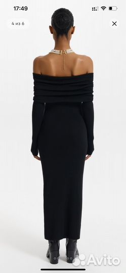 Платье с спущеными плечами love republic