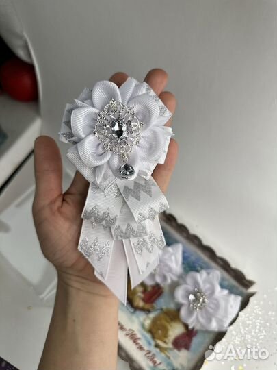 Школьные банты и галстук