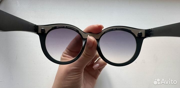 Солнцезащитные очки Swatch б/у