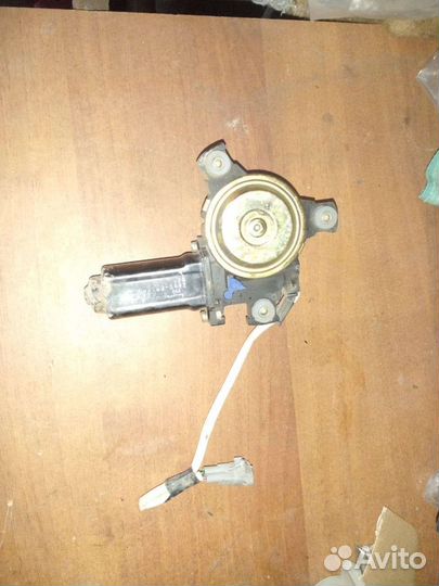 Моторчик стеклоподъемника Toyota marino