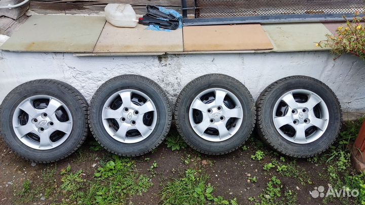 Комплект зимних колес Nokian R13