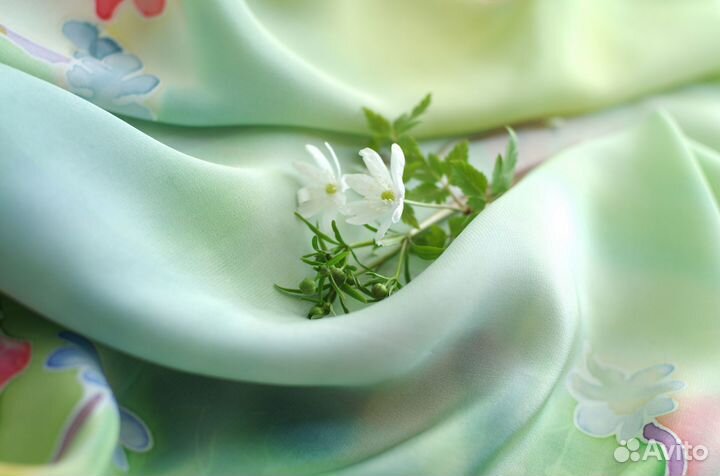 Платок шейный шелковый