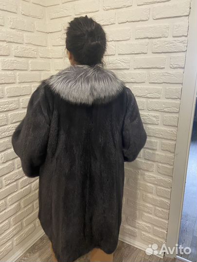 Продам норковую шубу