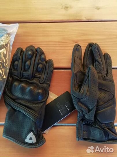 Мотоперчатки revit fly