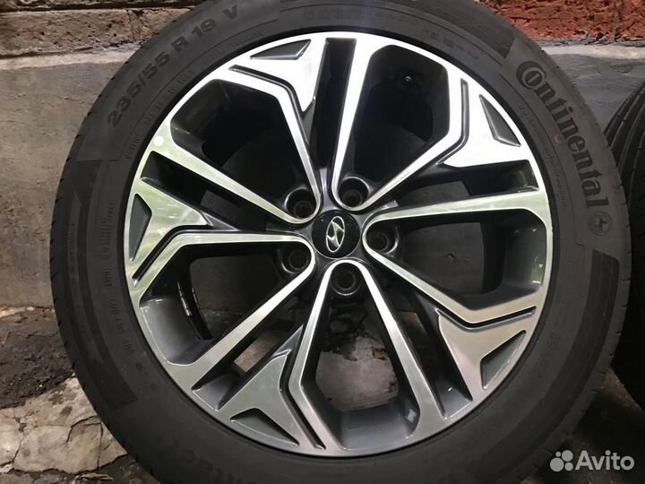 Комплект оригинальных колес R19 Hyundai Santa Fe 4