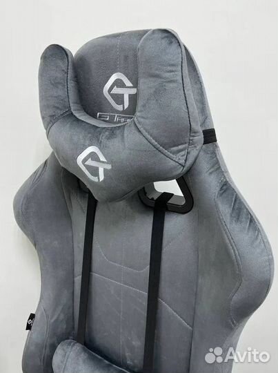 Офисное кресло (геймерское). Кресло для директора