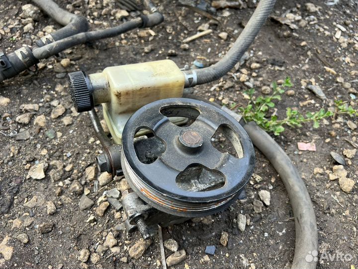 Насос гур Mazda 6 GG