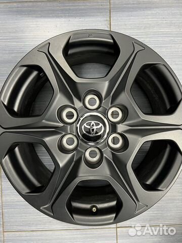 Оригинал.Toyota Land Cruiser 300 GR-Sport