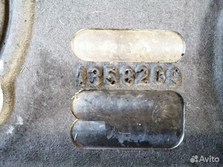 Крышка двигателя передняя XE390C