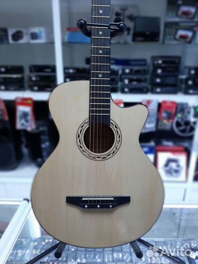 Акустическая гитара