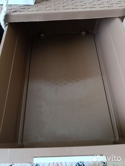 Комод пластиковый с ящиками