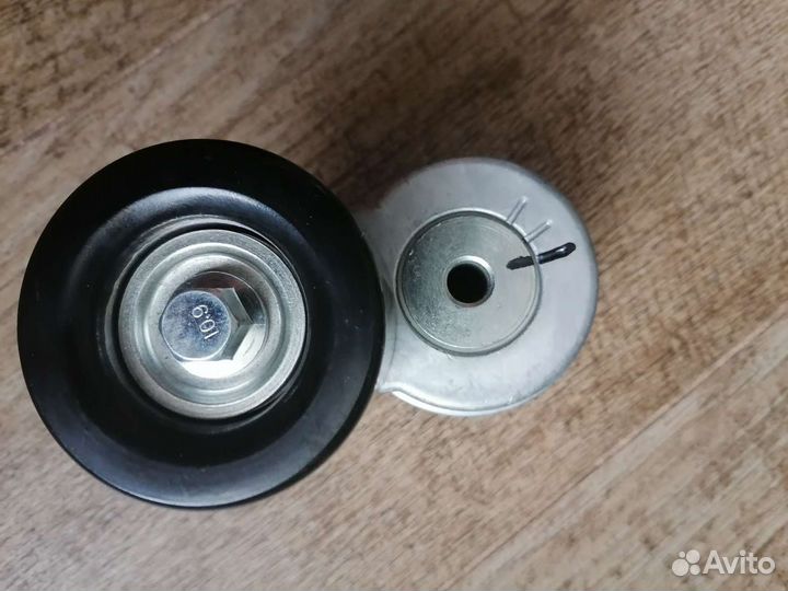 Натяжитель ремня генер. 2.8 cummins