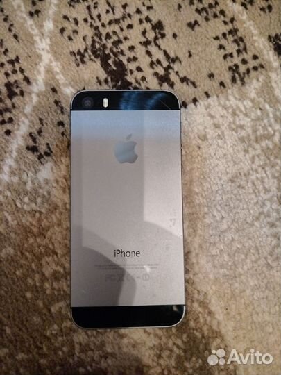 Телефон iPhone 5s 16gb
