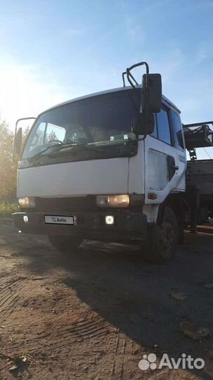 Nissan Condor с КМУ, 1993