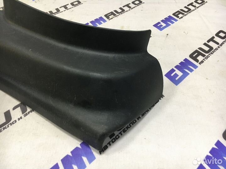 Накладка переднего правого сиденья Форд Фокус 1