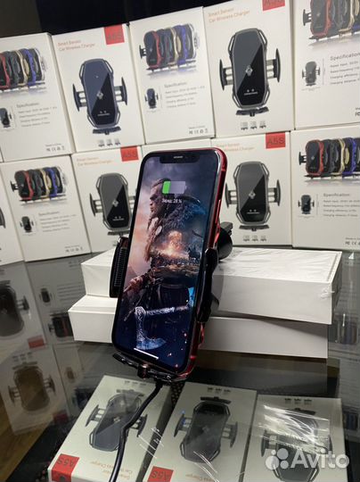 Держатель для телефона с беспроводной зарядкой