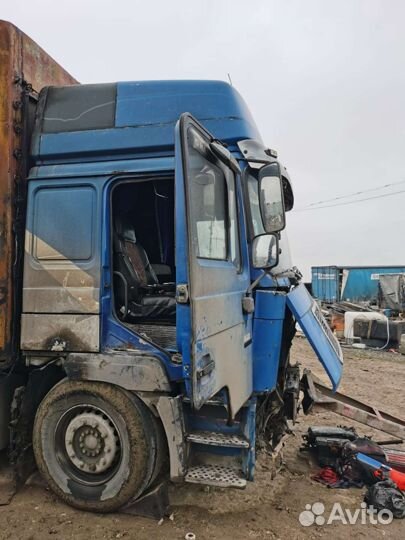 Mann comandor F-2000