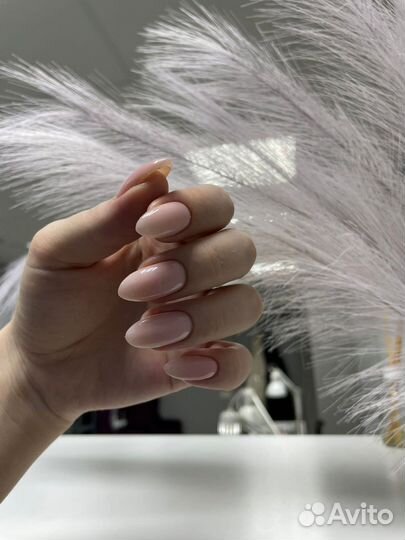 Маникюр и педикюр