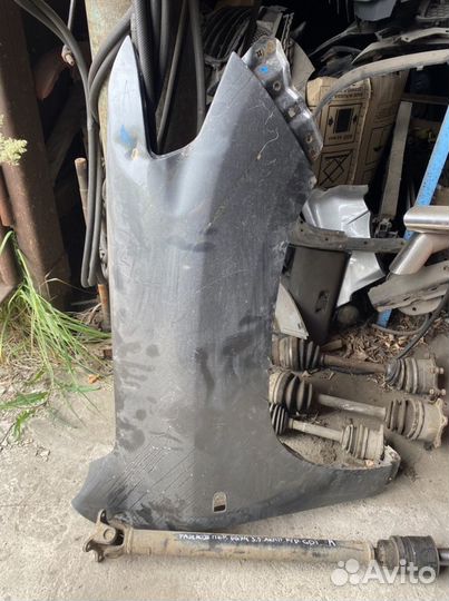 Крыло переднее правое toyota land cruiser 200