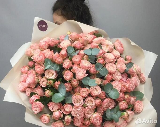 Букет кустовых роз, доставка букетов, цветов