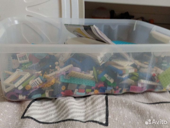 Очень много лего