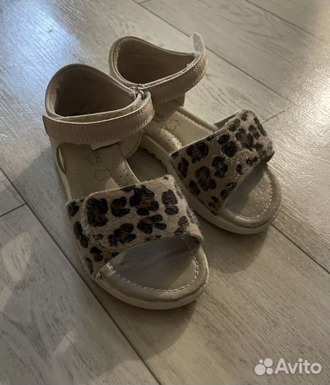 Сандалии для девочки 28 размер