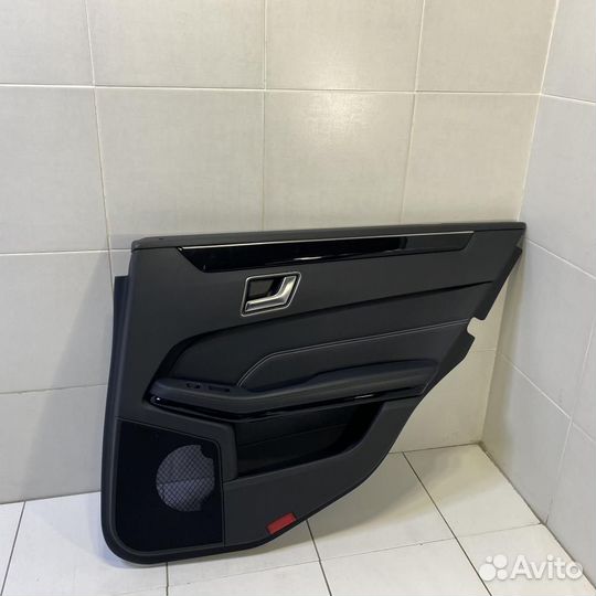 Обшивка двери задней правой Mercedes-Benz E-Class
