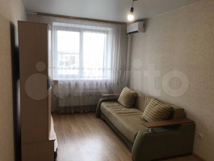 2-к. квартира, 52 м², 2/4 эт.