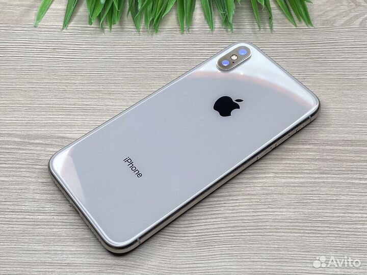 iPhone X 64GB White