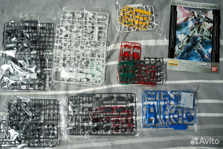 Cборная модель MG Gundam Age-1 Normal от Bandai